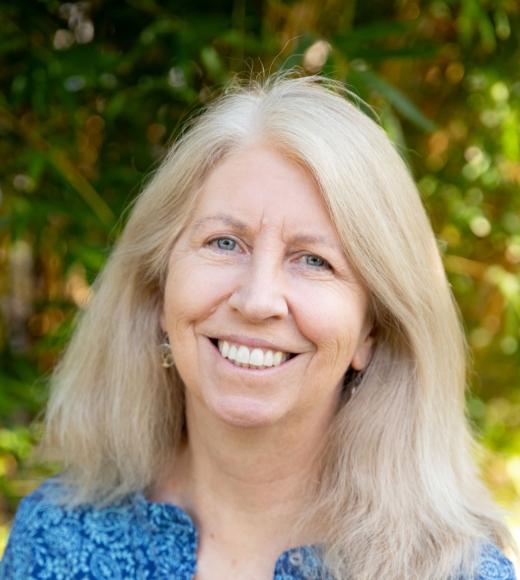 MollyLogan-Jones Administrative Assistant