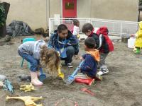 preschool sand play